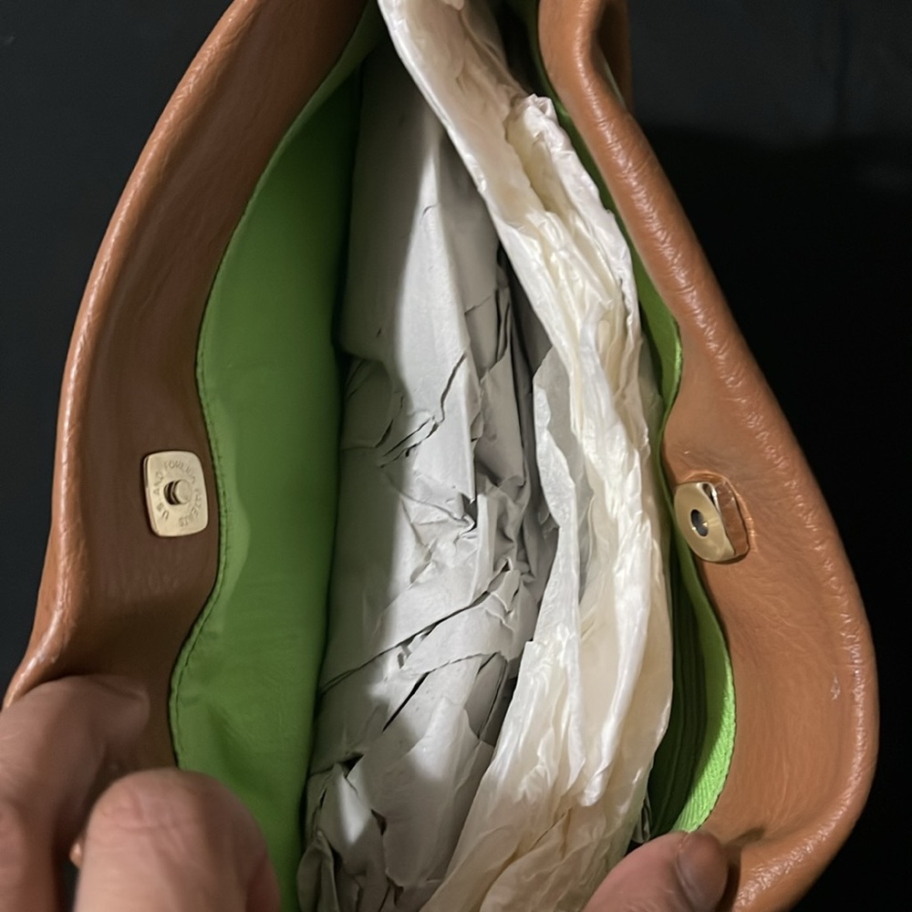 New Liz Claiborne purse… - Picture 3 of 5